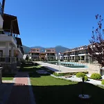 Roza Deluxe Villas * Guzelcamlı