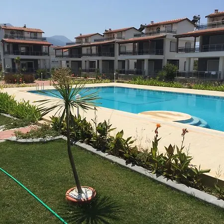 Roza Deluxe Villas וילה