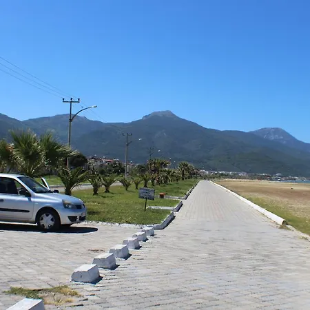 וילה Roza Deluxe Villas *