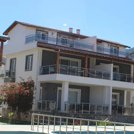 וילה Roza Deluxe Villas *