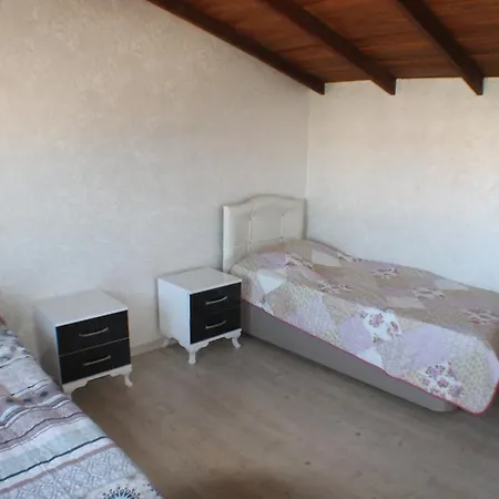 Roza Deluxe Villas *