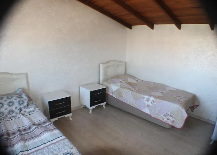 Roza Deluxe Villas *