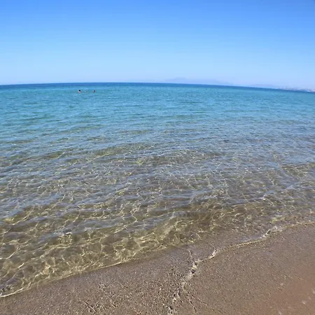 Roza Deluxe Villas グゼルカミル