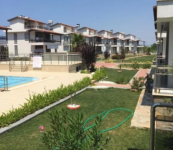Roza Deluxe Villas Villa Guzelcamlı