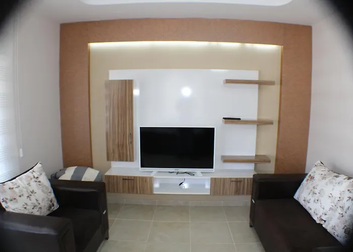 Roza Deluxe Villas *