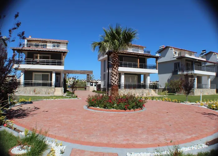 Roza Deluxe Villas Villa Guzelcamlı